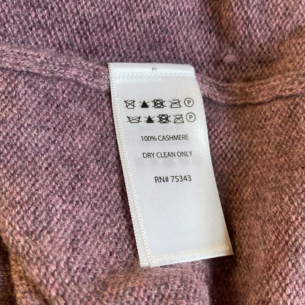 Tahari 💯 Cashmere Luxurious Sweater New With Tags - Picture 9 of 16